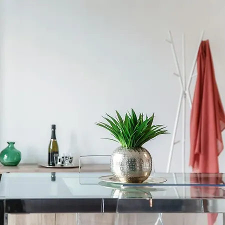 Joivy Family Flat Balcony Apartment Como
