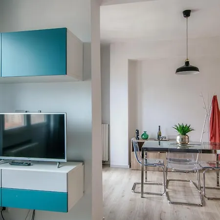 Joivy Family Flat Balcony Como